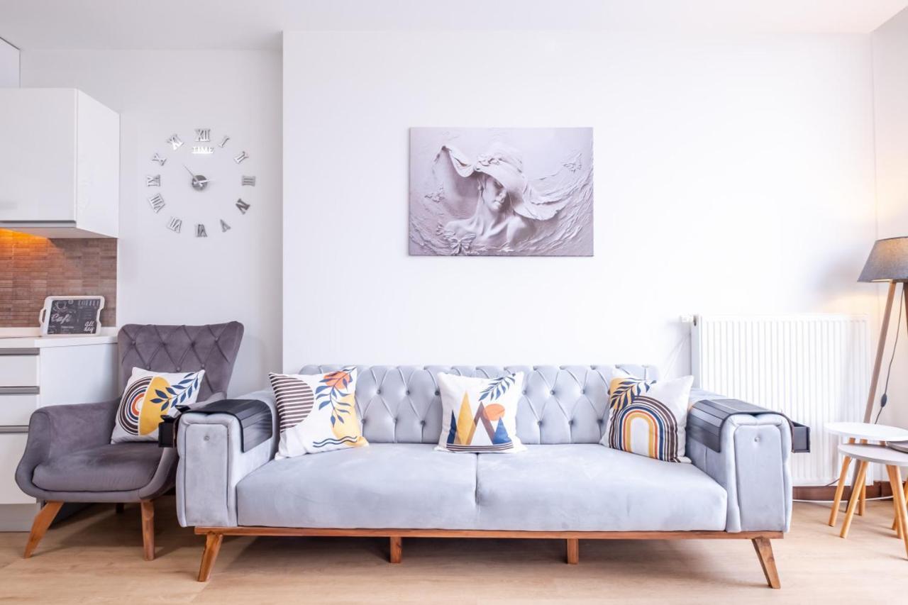 Charming Flat With City View In Atasehir Isztambul Kültér fotó